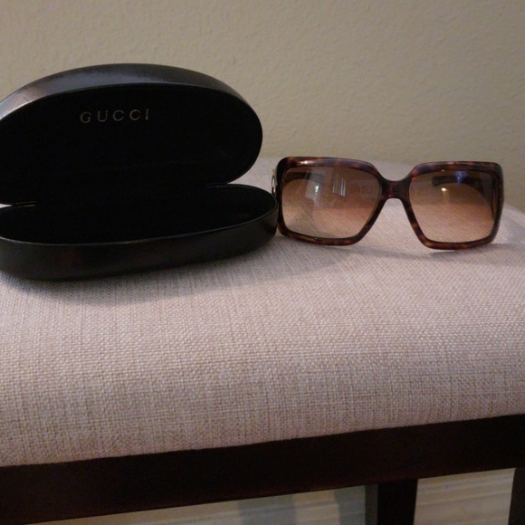 Gucci Other - Authentic Gucci sunglasses
